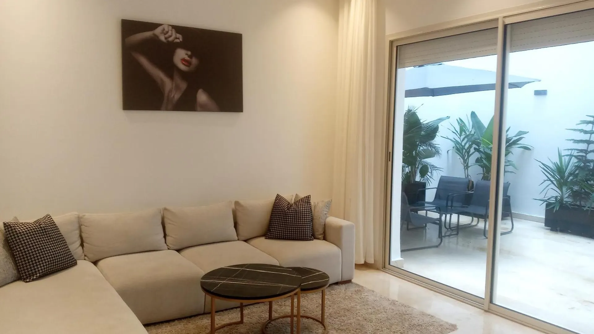 Downtown Luxury Stay 2Br contacts